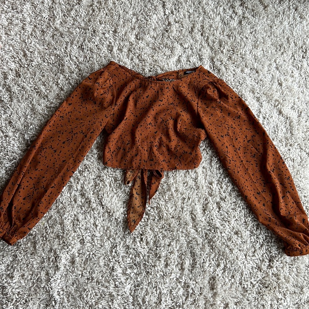Nasty Gal cropped blouse! Size 4.